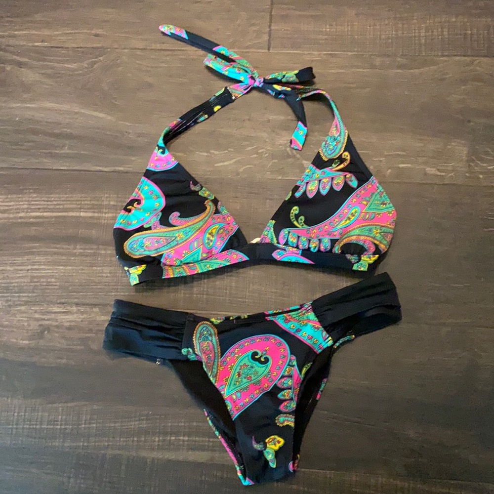 Roxy Bikini Triangle Top and Bottom Lg/Med